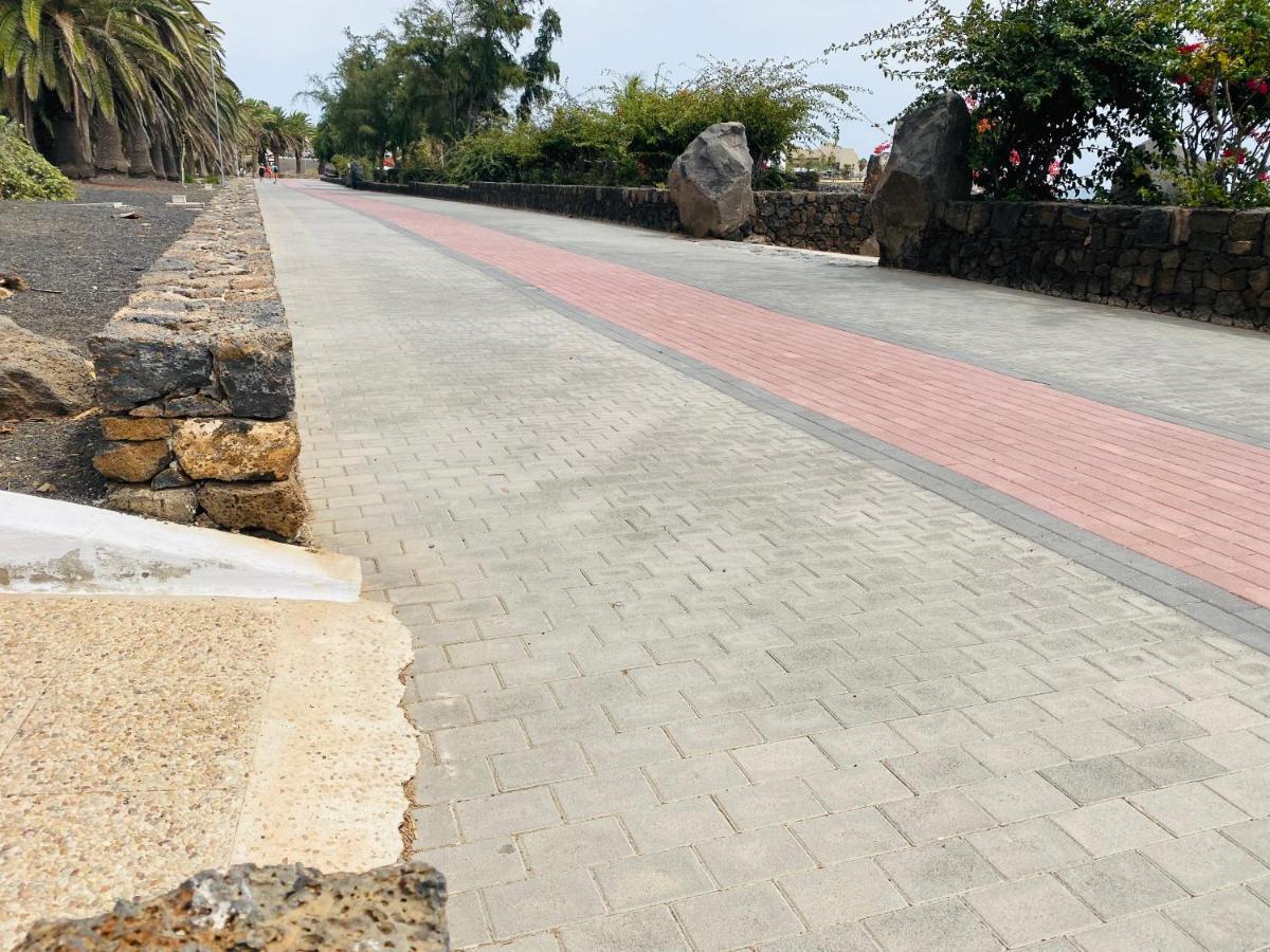Lc Bastian Marina Bungalow Costa Teguise Eksteriør billede